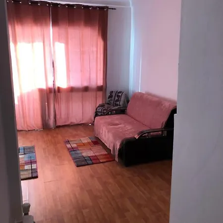 Victory Street Apartment *